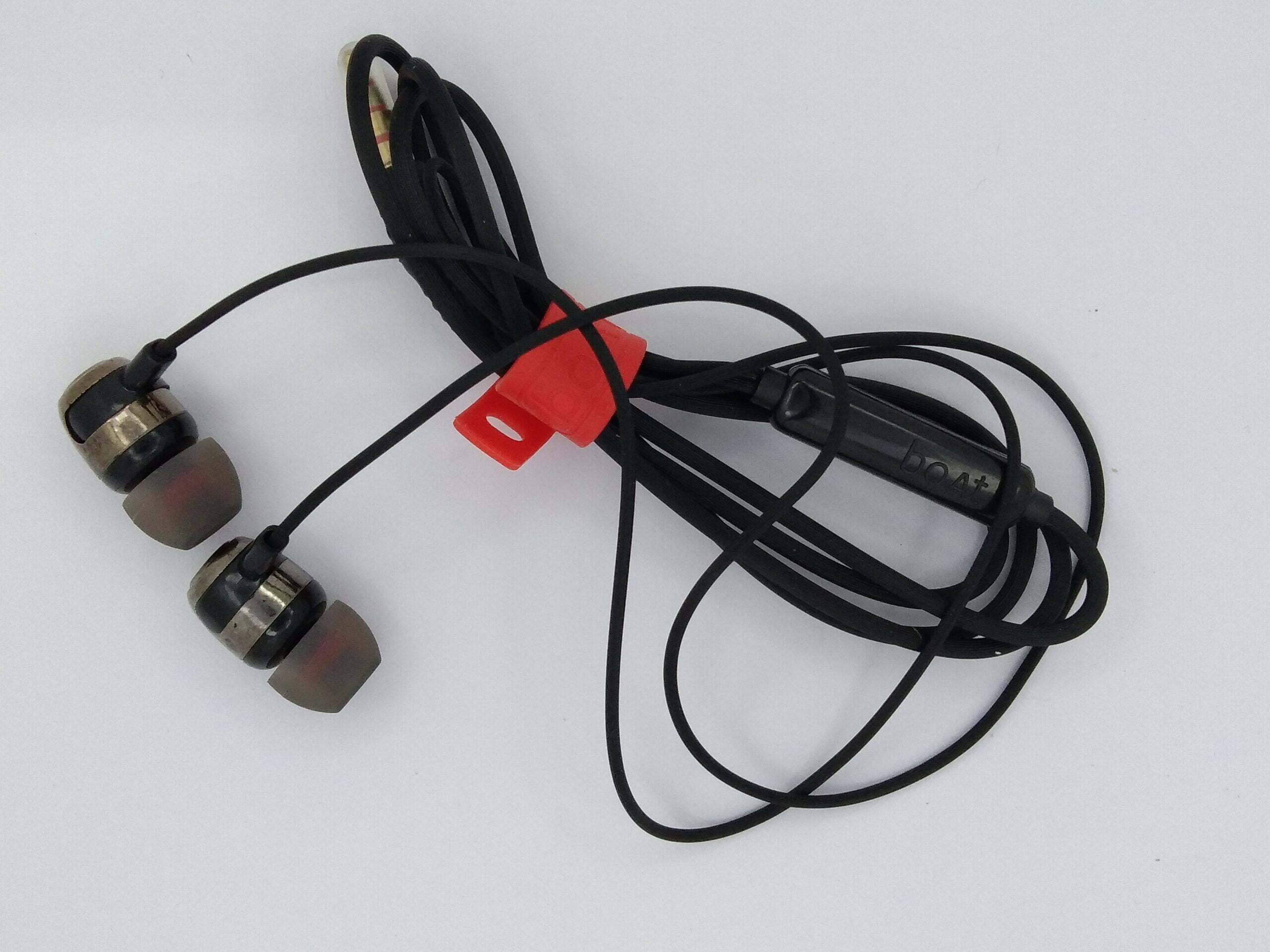 boat high definition earphones