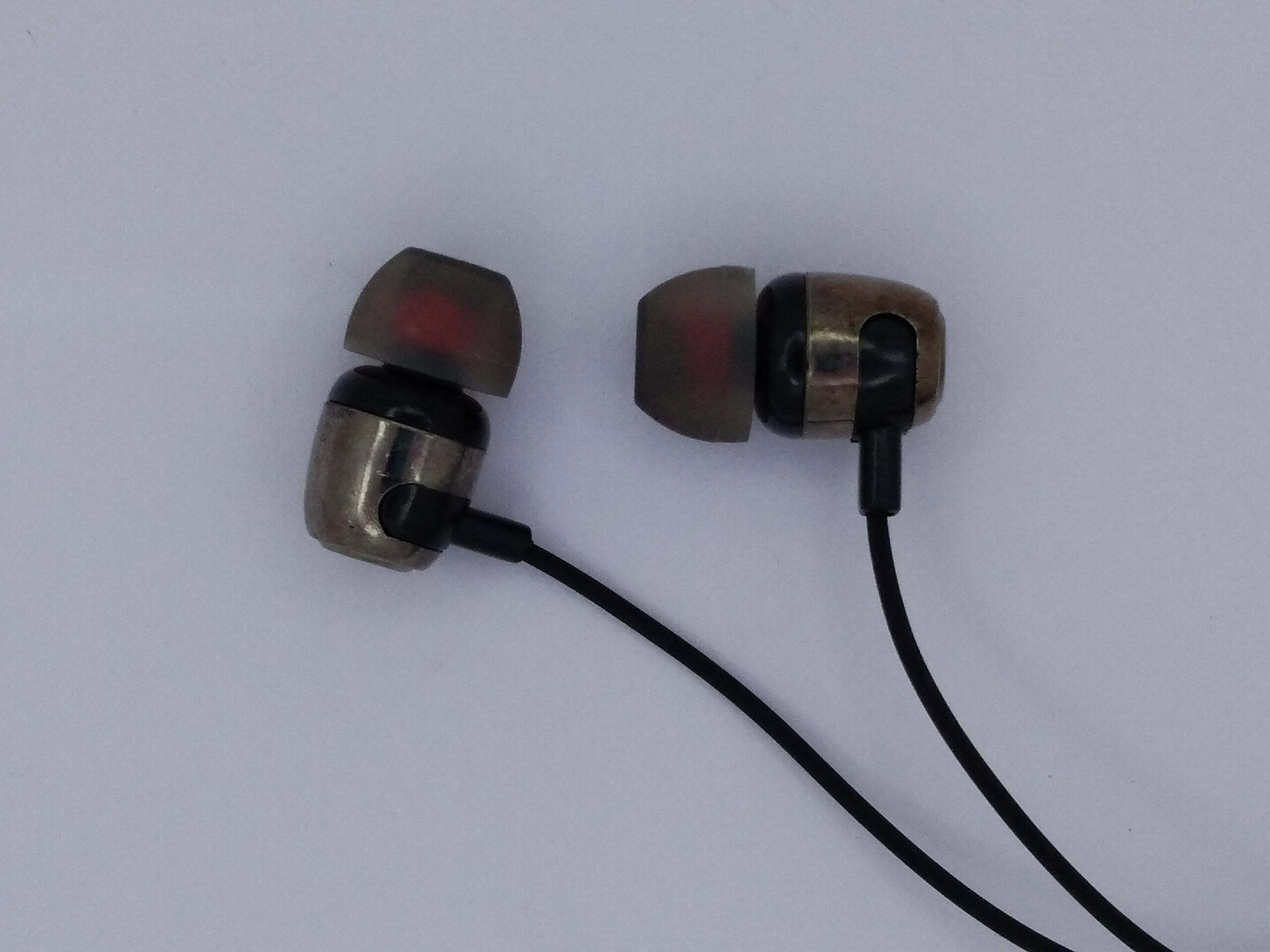 boat high definition earphones